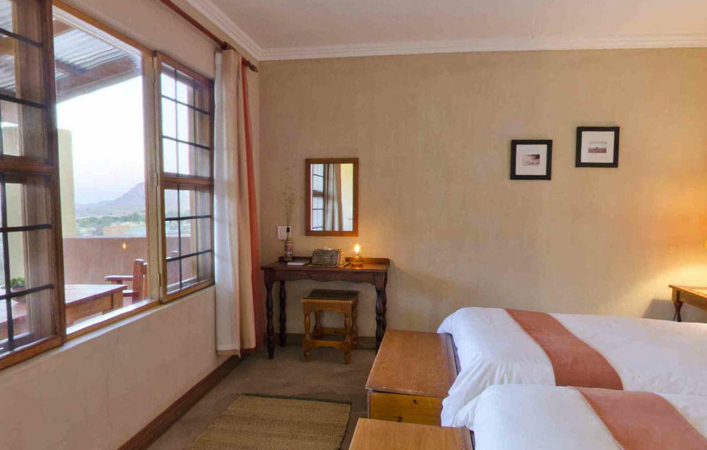 Klein-Aus Vista Desert Horse Inn Bagian luar foto