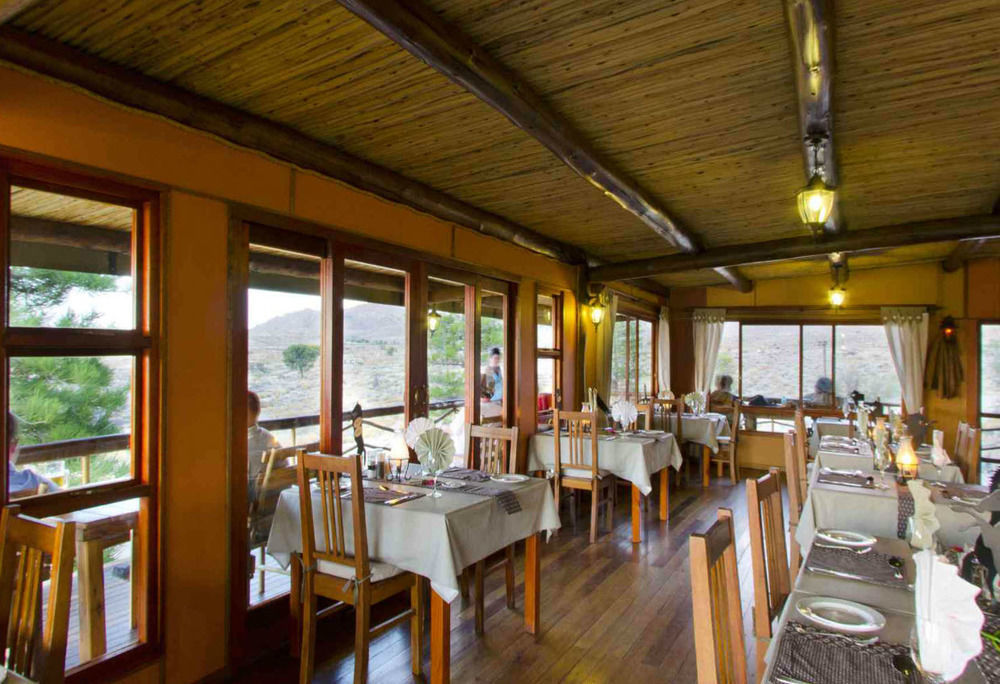 Klein-Aus Vista Desert Horse Inn Bagian luar foto