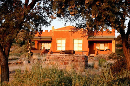 Klein-Aus Vista Desert Horse Inn Bagian luar foto